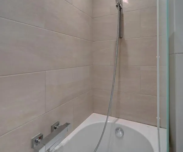 Upstays Terrace 25M2 Studio Carnot Apartmán *